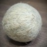 Мяч-игрушка из овечьей шерсти для кошки 5 см
